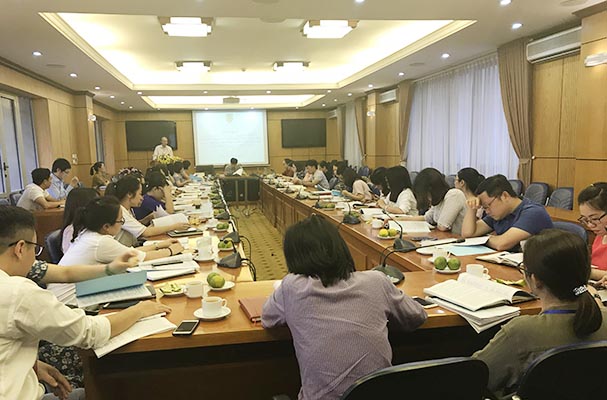 Nâng cao năng lực chuyên môn, phương pháp nghiên cứu, học tập cho CCVC trẻ