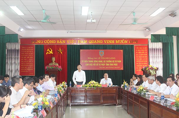 Bộ trưởng Tư pháp Lê Thành Long: Vĩnh Phúc cần tăng cường thanh, kiểm tra các nghề tư pháp