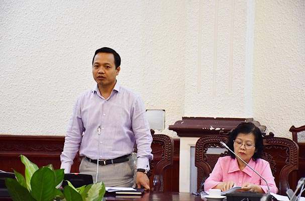 Thứ trưởng Trần Tiến Dũng làm việc với Thường trực Ban soạn thảo dự án Luật hành chính công
