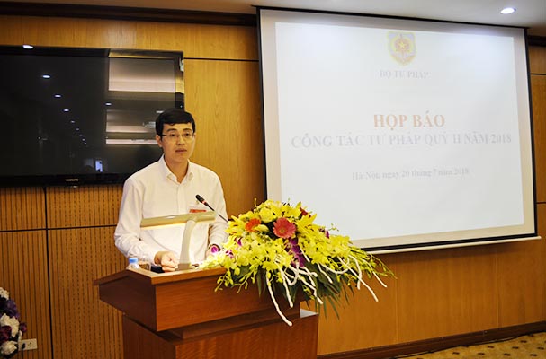 Bộ Tư pháp họp báo công tác tư pháp Quý II/2018