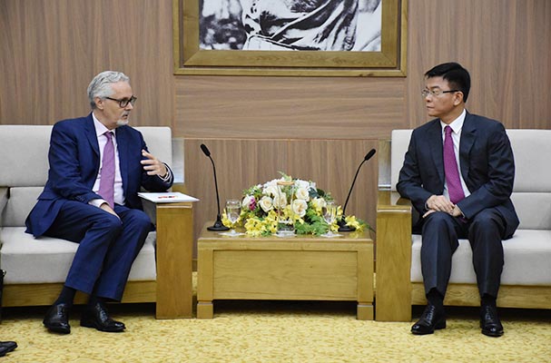 Bộ trưởng Lê Thành Long tiếp ông Guido Hildner, Đại sứ CHLB Đức tại Việt Nam