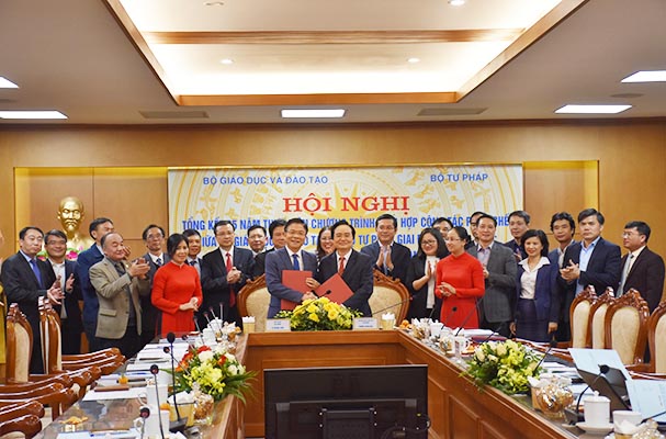 Bộ Tư pháp - Bộ Giáo dục & Đào tạo: Tiếp tục phối hợp toàn diện trên các lĩnh vực