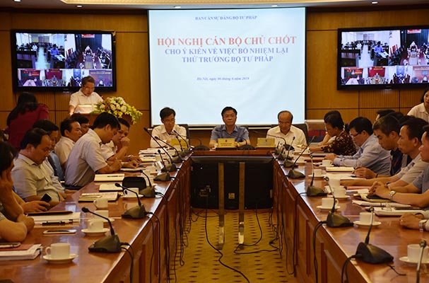 Lấy ý kiến về việc bổ nhiệm lại 2 Thứ trưởng Bộ Tư pháp