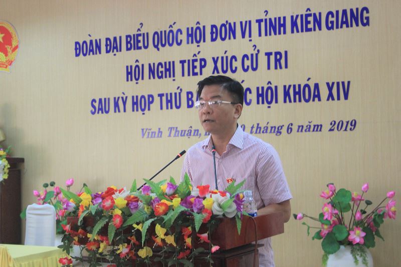 Bộ trưởng Bộ Tư pháp Lê Thành Long tiếp xúc cử tri Kiên Giang