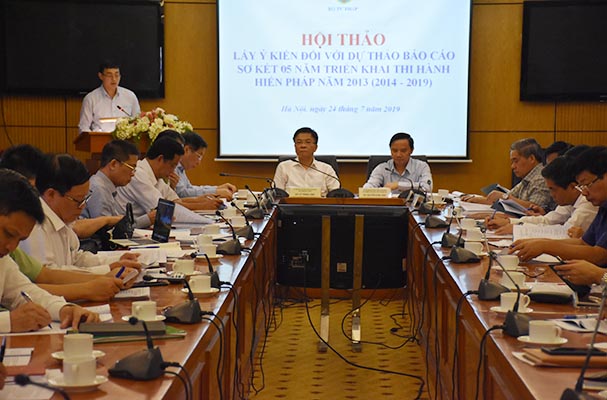 Thi hành Hiến pháp 2013 sẽ là một quá trình dài nhiều năm