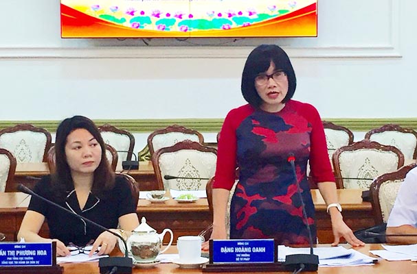 Thứ trưởng Đặng Hoàng Oanh kiểm tra công tác Thi hành án hành chính tại TP. Hồ Chí Minh