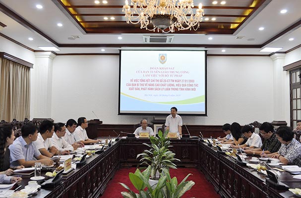 Ban Tuyên giáo Trung ương làm việc với Bộ Tư pháp về tổng kết 15 năm thực hiện Chỉ thị số 20-CT/TW