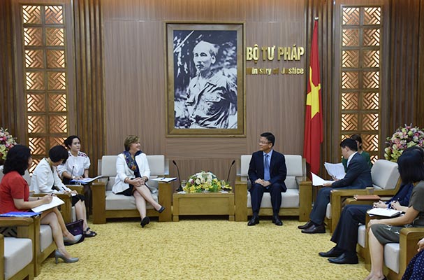 Cùng chung tay bảo vệ trẻ em Việt Nam