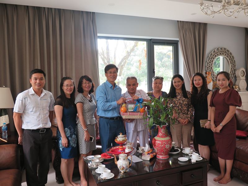 Lãnh đạo Bộ Tư pháp thăm hỏi và tri ân các thế hệ lãnh đạo đi trước