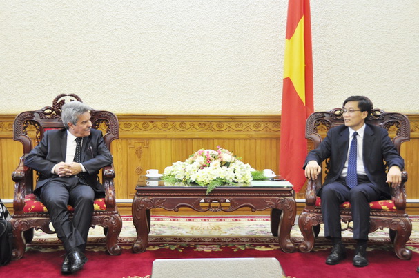 Thứ trưởng Nguyễn Khánh Ngọc tiếp xã giao Đoàn Bộ Tư pháp An-giê-ri 