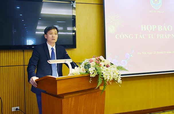 Lãnh đạo Bộ Tư pháp gặp mặt báo chí trước thềm Xuân Canh Tý 2020