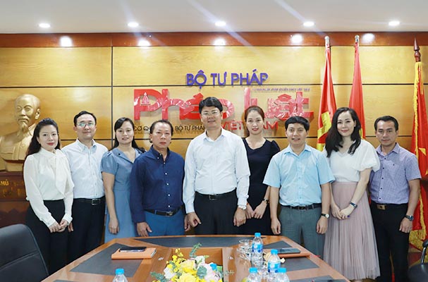 Phát huy bản lĩnh, năng động, sáng tạo, hành động, đoàn kết và nghĩa tình