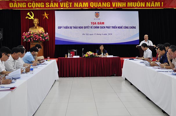 Tháo gỡ khó khăn, vướng mắc cho hoạt động công chứng