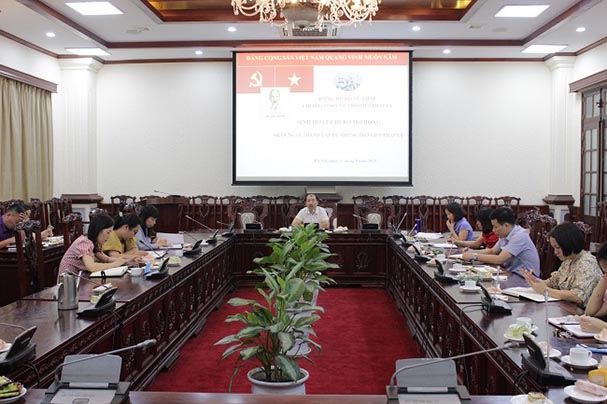 Chi bộ cơ sở Cục Trợ giúp pháp lý sinh hoạt chuyên đề hướng tới ngày thành lập hệ thống TGPL 06-9