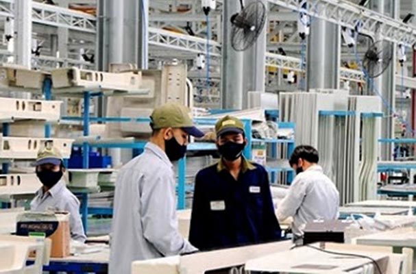 Rà soát giảm phí, lệ phí tháo gỡ khó khăn cho đối tượng chịu ảnh hưởng dịch COVID-19