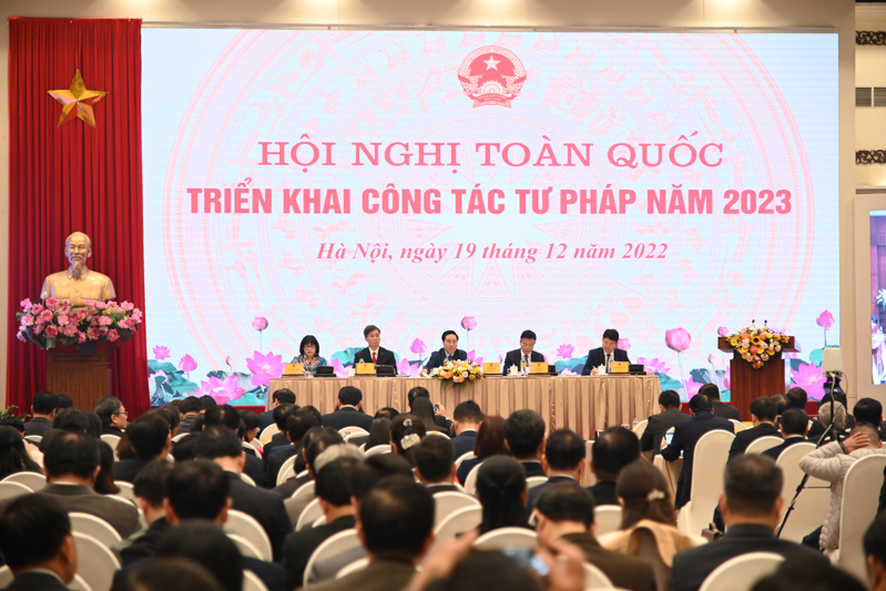 Chùm ảnh Phó Thủ tướng Thường trực Phạm Bình Minh dự Hội nghị triển khai công tác Tư pháp năm 2023