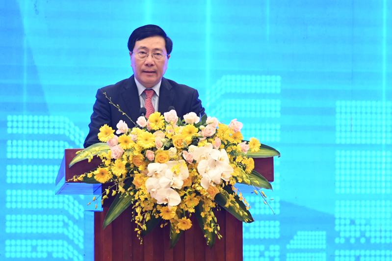 Phó Thủ tướng Thường trực Phạm Bình Minh: Hỗ trợ pháp lý cho doanh nghiệp phải thực chất, hiệu quả, bền vững