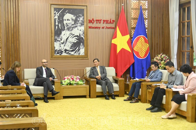 Tăng cường quan hệ hợp tác giữa Bộ Tư pháp và Tòa trọng tài thường trực (PCA)