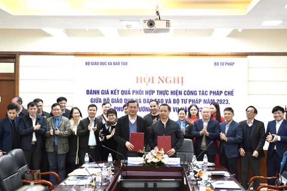 Bộ Tư pháp - Bộ Giáo dục & Đào tạo: Nâng cao hiệu quả công tác phối hợp pháp chế