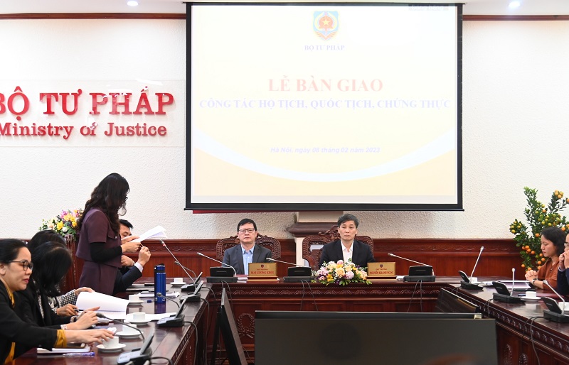Lễ bàn giao công tác hộ tịch, quốc tịch, chứng thực