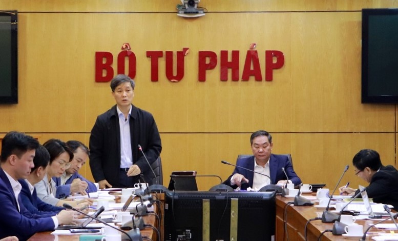 Họp Tổ nghiên cứu, soạn thảo dự án Luật Thủ đô (sửa đổi)