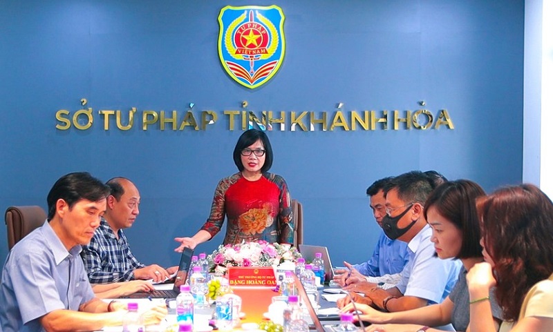 Thứ trưởng Đặng Hoàng Oanh thăm và làm việc với Sở Tư pháp tỉnh Khánh Hòa