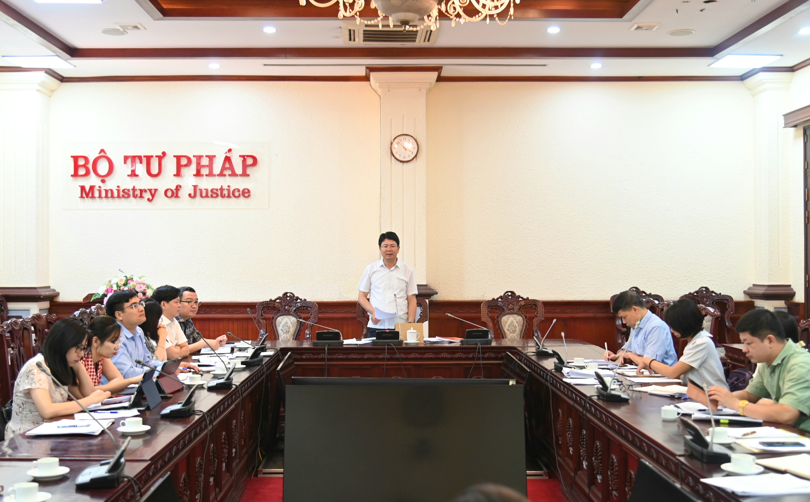 Tiếp tục thực hiện nhiệm vụ rà soát văn bản quy phạm pháp luật triển khai Đề án 06