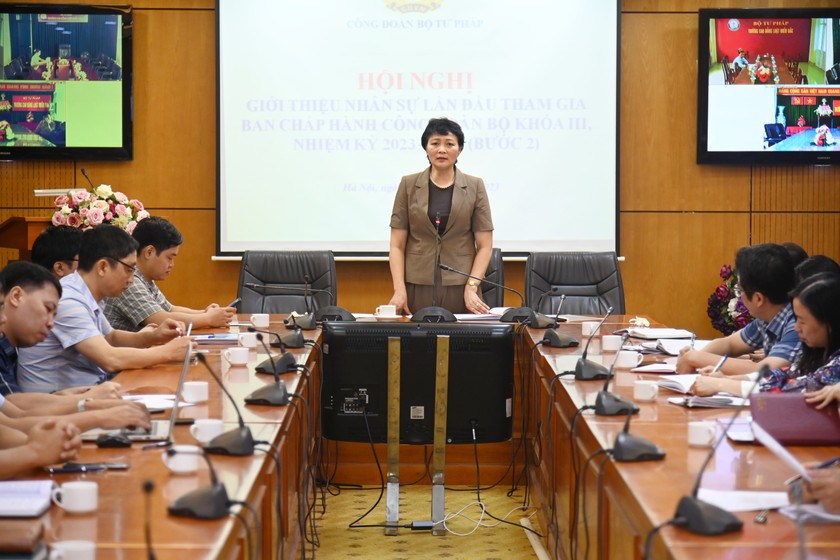 Hội nghị giới thiệu nhân sự (lần đầu) tham gia BCH Công đoàn Bộ Tư pháp khóa III, nhiệm kỳ 2023-2028