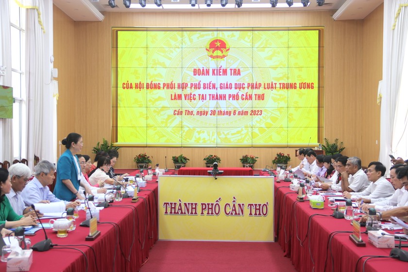 Cần Thơ vận dụng tối đa công nghệ thông tin trong PBGDPL