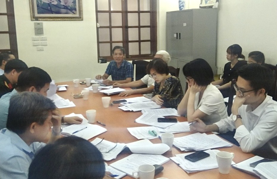 Họp thẩm định DT NĐ về trình tự, thủ tục xét tặng, truy tặng “Huy chương Thanh niên xung phong vẻ vang”