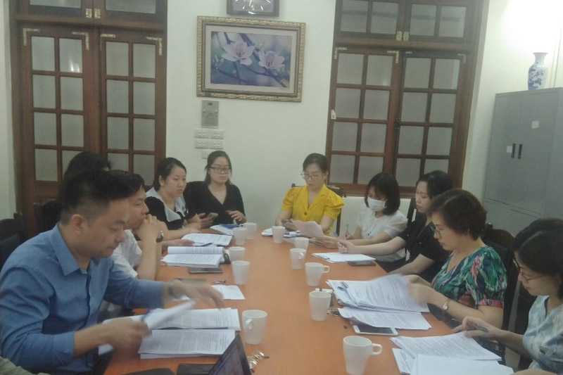 Họp thẩm định dự thảo Nghị định định về khung tiêu chuẩn, quy trình xét tặng các danh hiệu