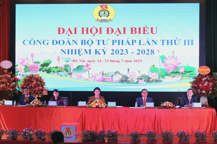 Công đoàn Bộ Tư pháp có nhiều đổi mới trong phương thức hoạt động, gắn nhiệm vụ chính trị với chuyên môn