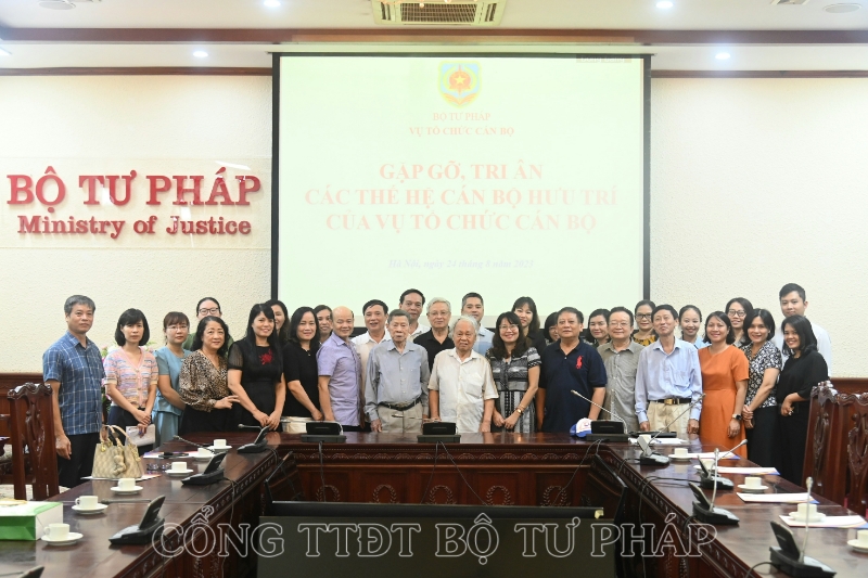 Vụ Tổ chức cán bộ: Gặp gỡ, tri ân các thế hệ cán bộ hưu trí