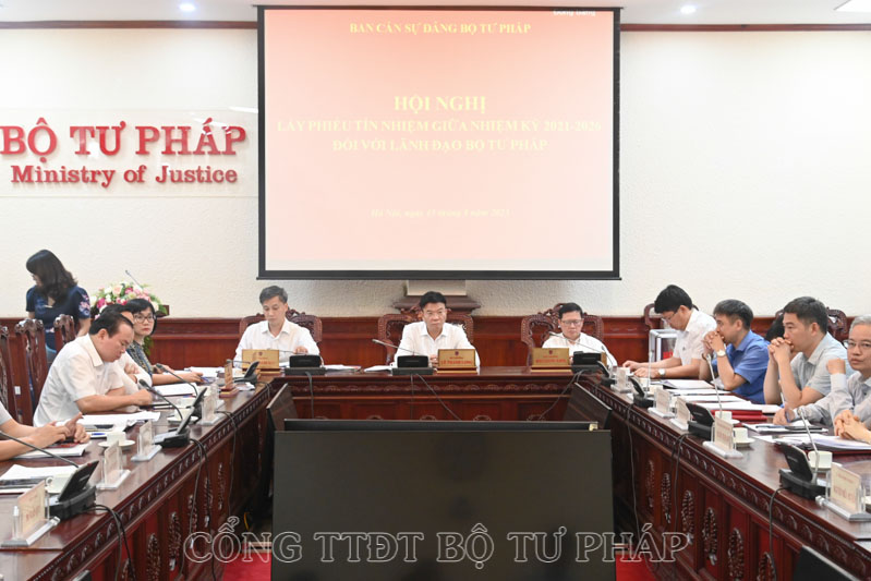 Bộ Tư pháp tổ chức Hội nghị lấy phiếu tín nhiệm giữa nhiệm kỳ 2021 - 2026