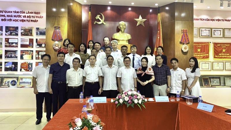 Ban Thường vụ Hiệp hội Công chứng viên Việt Nam tổ chức họp sơ kết từ đầu nhiệm kỳ II đến nay