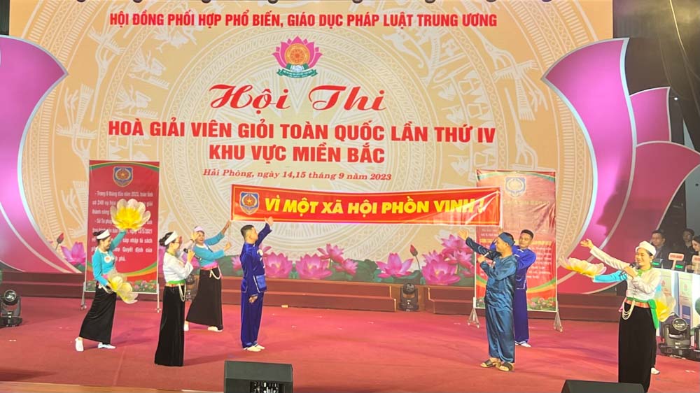 Sôi nổi các phần thi Hoà giải viên giỏi tại vòng loại miền Bắc