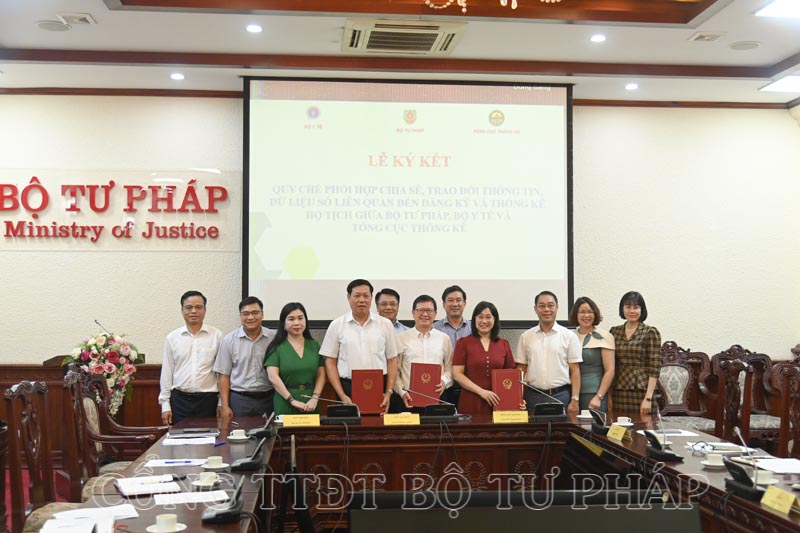 Tiếp tục đẩy mạnh việc phối hợp trao đổi dữ liệu về đăng ký, thống kê hộ tịch