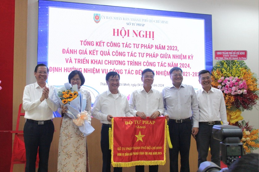 Bộ trưởng Bộ Tư pháp Lê Thành Long: Ngành Tư pháp TP Hồ Chí Minh có nhiều điểm sáng đáng ghi nhận