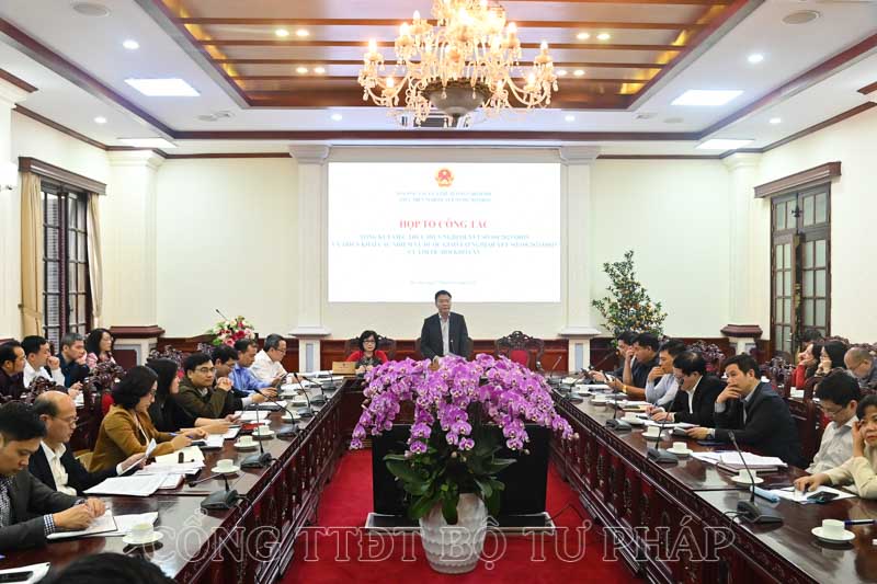 Xác định rà soát văn bản quy phạm pháp luật là nhiệm vụ thường xuyên, liên tục