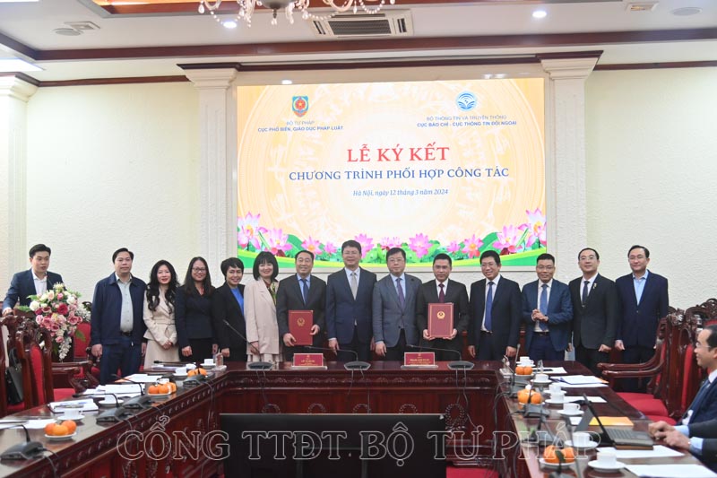 Bộ Tư pháp - Bộ Thông tin và Truyền thông: Tăng cường phối hợp trong truyền thông chính sách pháp luật