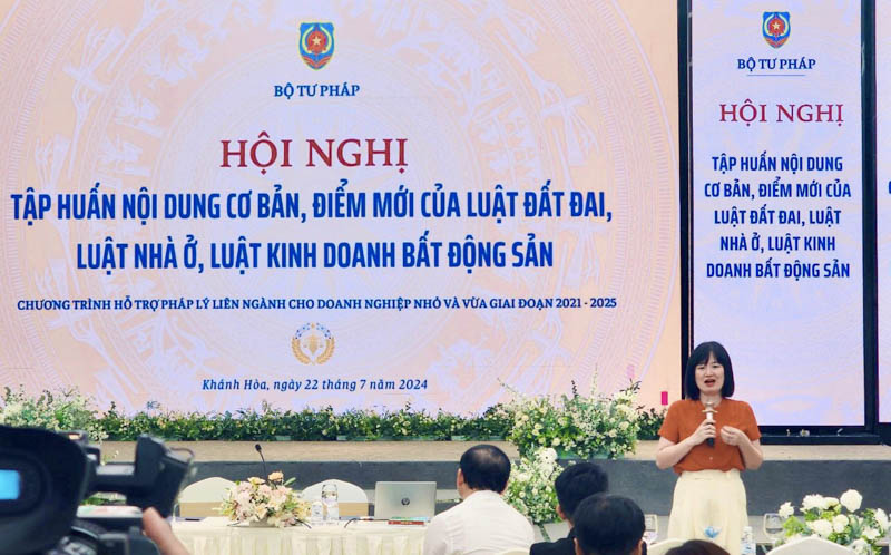 Tập huấn những điểm mới của Luật Đất đai, Luật Nhà ở, Luật Kinh doanh bất động sản cho doanh nghiệp