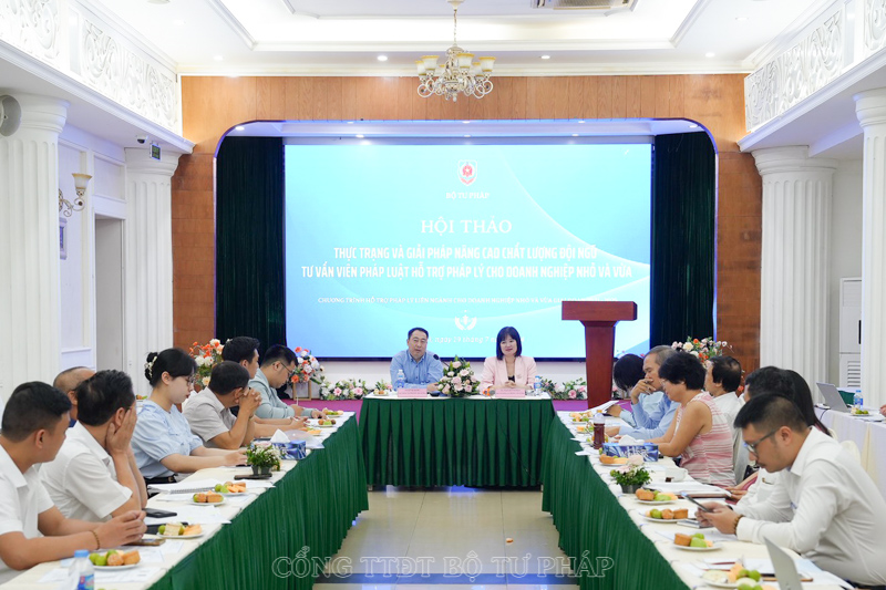 Nâng cao chất lượng đội ngũ tư vấn viên pháp luật hỗ trợ pháp lý doanh nghiệp nhỏ và vừa