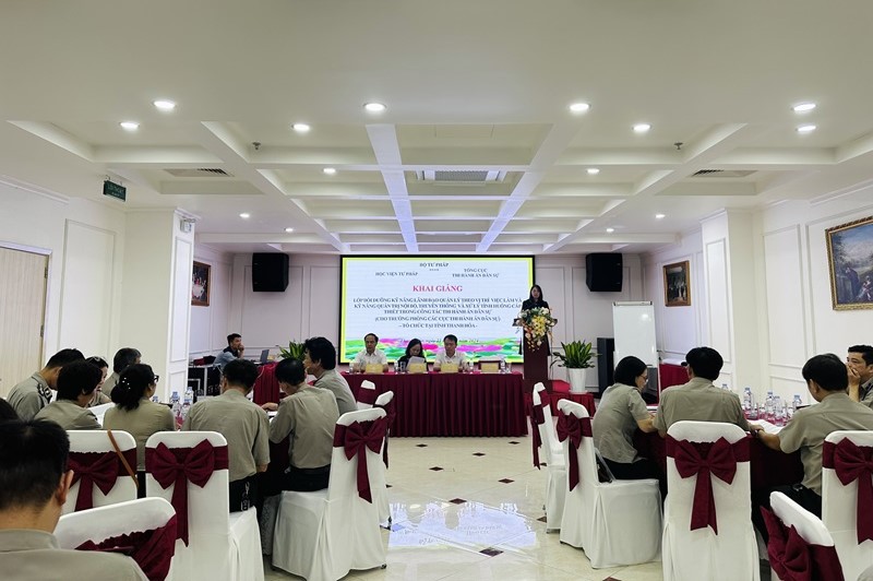 Tổ chức Lớp thứ hai bồi dưỡng cho Trưởng phòng của các Cục Thi hành án dân sự