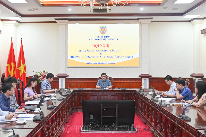 Đẩy mạnh nâng cấp, phát triển các nền tảng, hệ thống thông tin và phần mềm ứng dụng