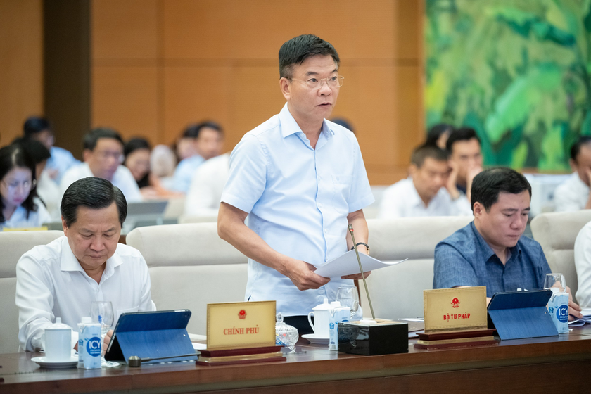 Chính phủ tiếp tục xác định xây dựng, hoàn thiện pháp luật là nhiệm vụ trọng tâm của năm 2024