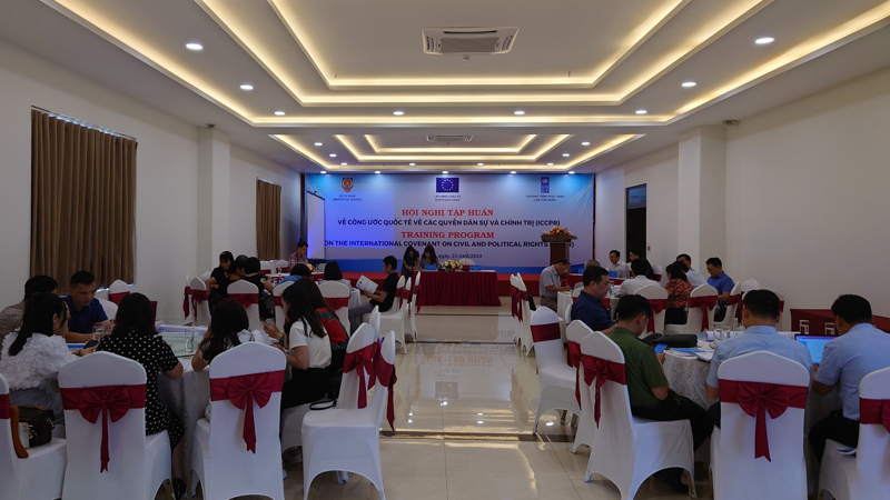 Lớp tập huấn thực hiện Công ước quốc tế về các quyền dân sự và chính trị (ICCPR) tại tỉnh Hà Giang