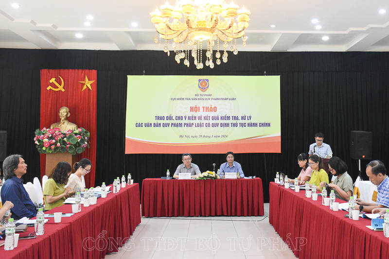 Kịp thời kiểm tra, xử lý các VBQPPL có quy định thủ tục hành chính