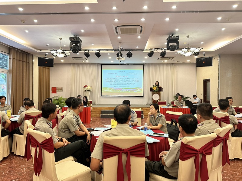 Tổ chức Lớp bồi dưỡng cho Phó Chi cục trưởng Chi cục Thi hành án dân sự và tương đương
