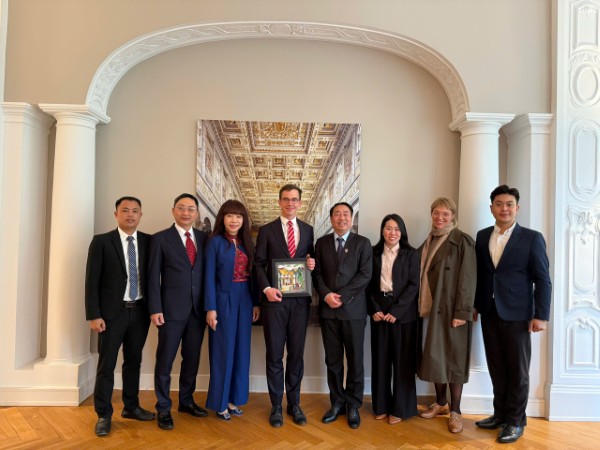 Đoàn công tác Cục PBGDPL&TGPL làm việc với Liên đoàn Luật sư Liên bang Đức về công tác trợ giúp pháp lý