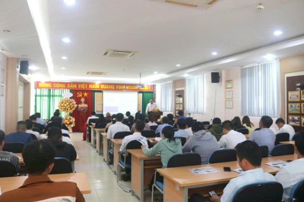 Bộ Tư pháp tập huấn công tác hỗ trợ pháp lý cho doanh nghiệp thông qua nền tảng số tại Cần Thơ